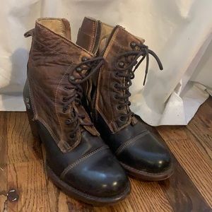 Lace-up Heeled Boots